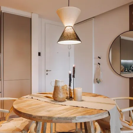 Spacest - Passeig De Gracia B * Barcelona